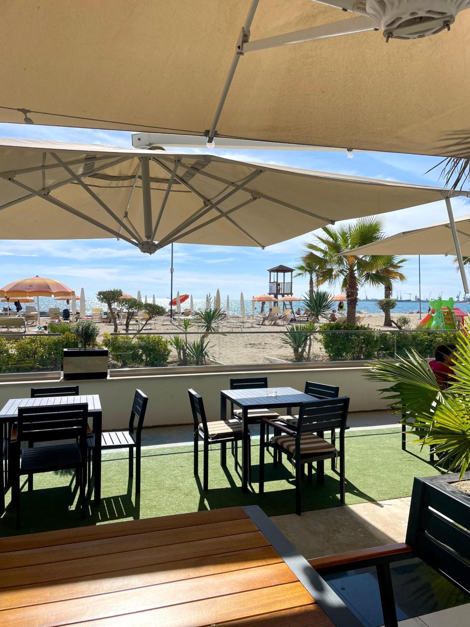 Cozy Beachfront Room Dıraç Dış mekan fotoğraf