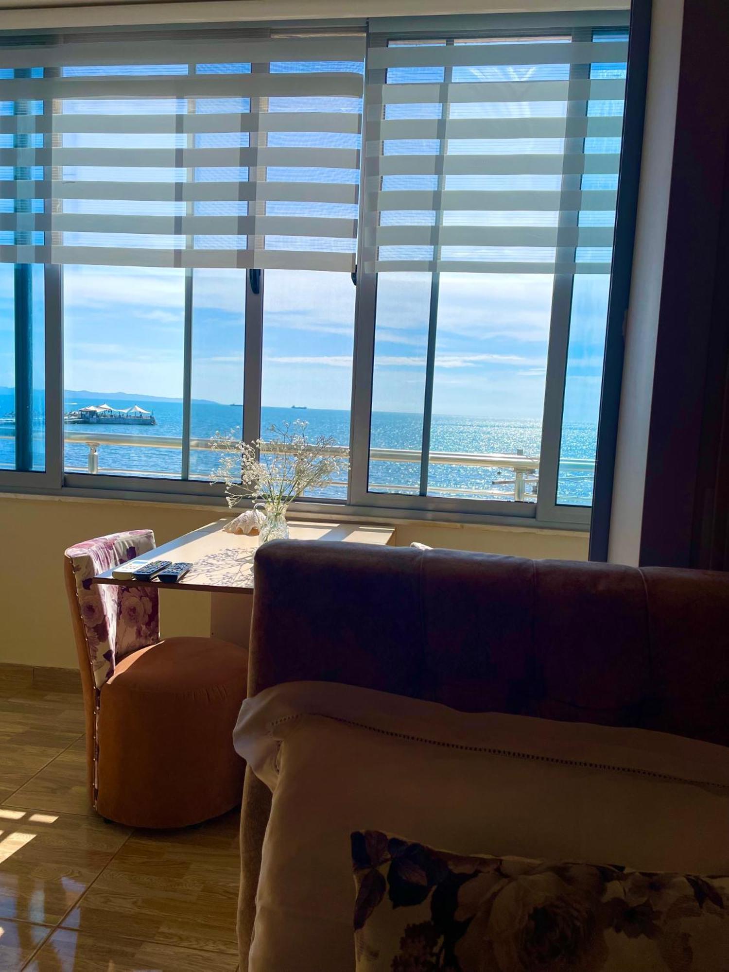 Cozy Beachfront Room Dıraç Dış mekan fotoğraf